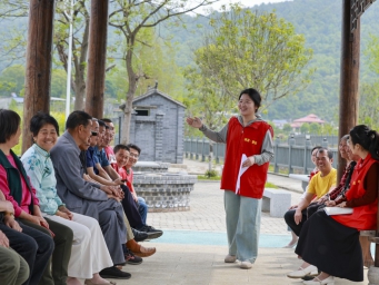 江西瑞昌：屋场亮话 共话民生