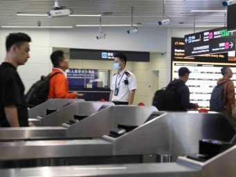 暑运以来广州白云机场口岸进出境人员超300万人次