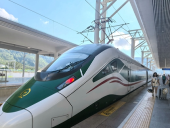 兴泉铁路泉州段增开班列首发